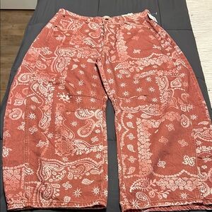Paisley Print Wide-Leg Pants
